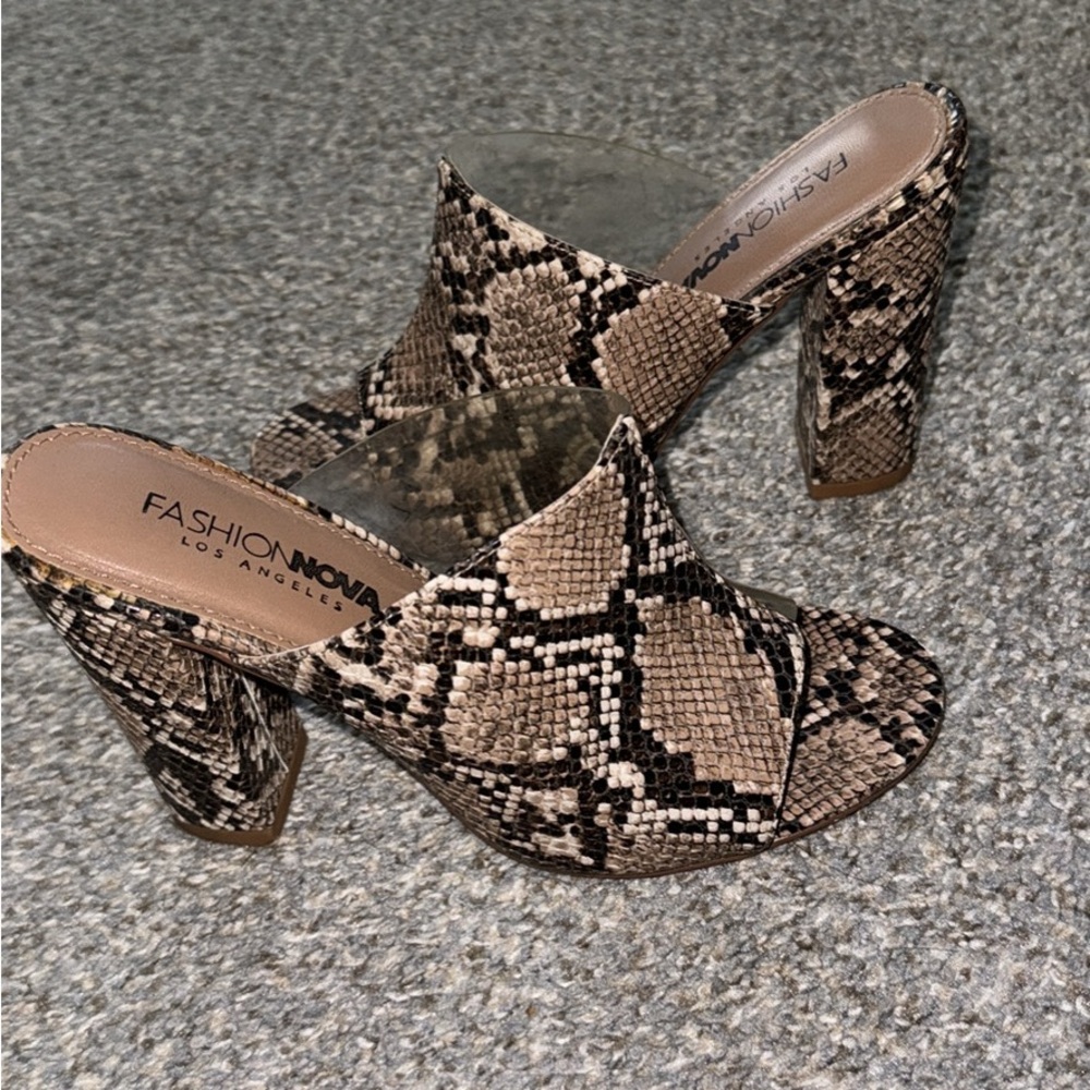 Fashion Nova Brown and Black Block Heel Mules